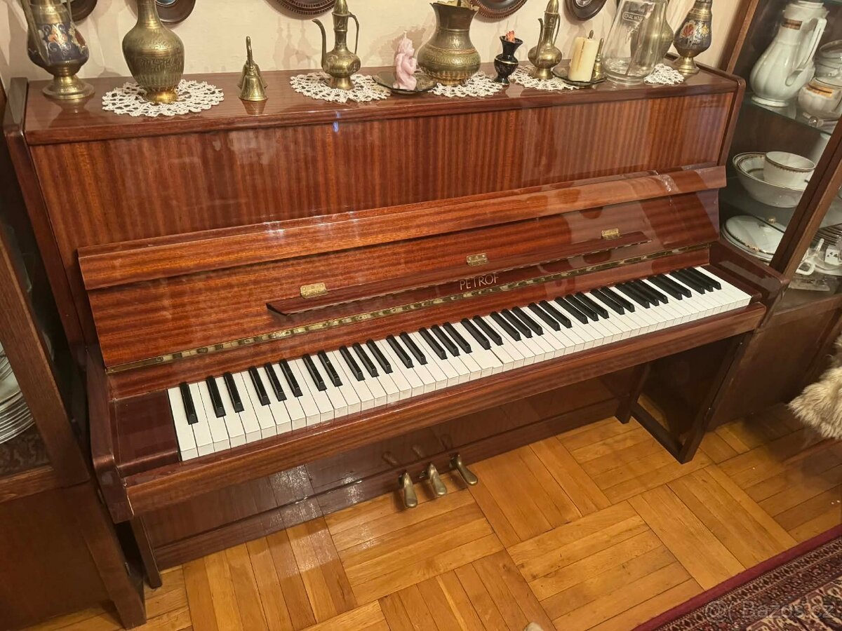Pianino Petrof - 3