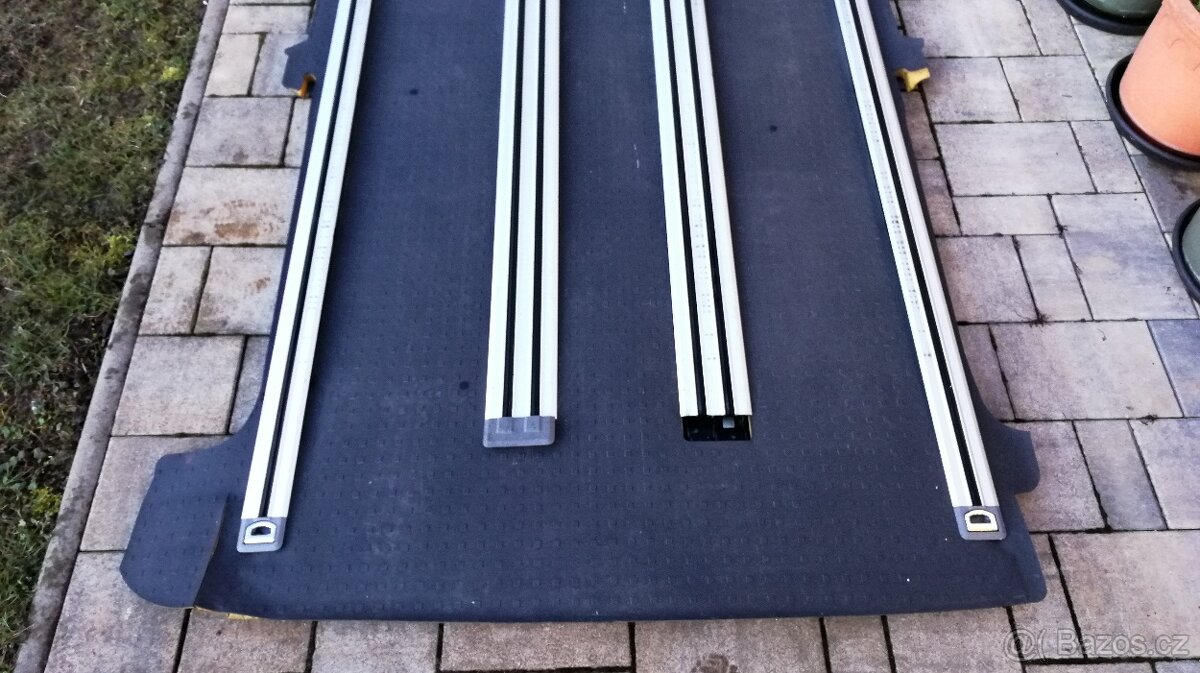 VW MULTIVAN podlaha s lyžinami - 3