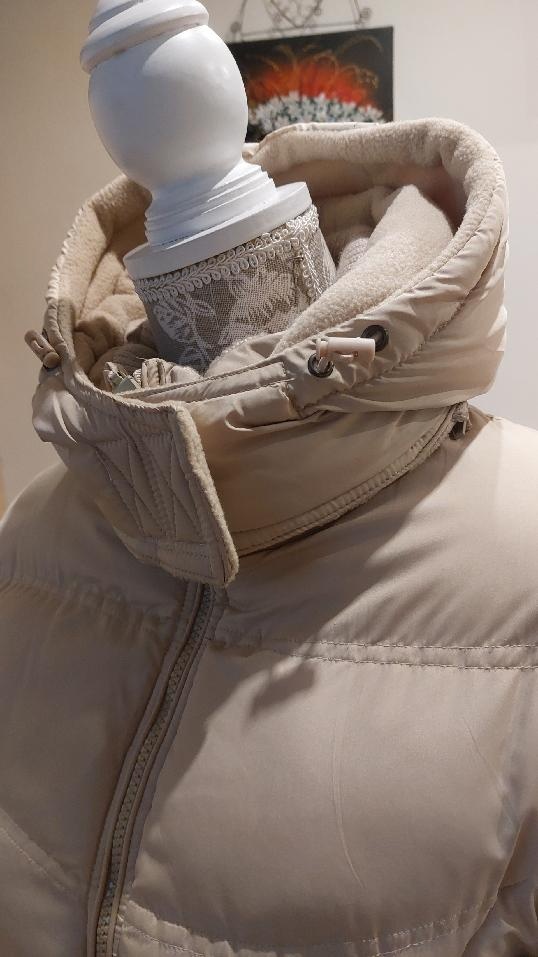 Zimní prošívaná bunda s kapucí - 3