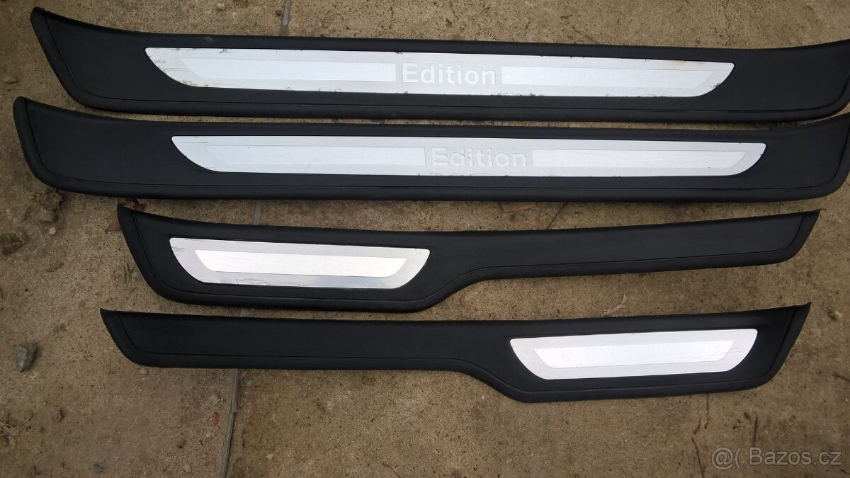 BMW E90/E91 EDITION nášlapy - 3