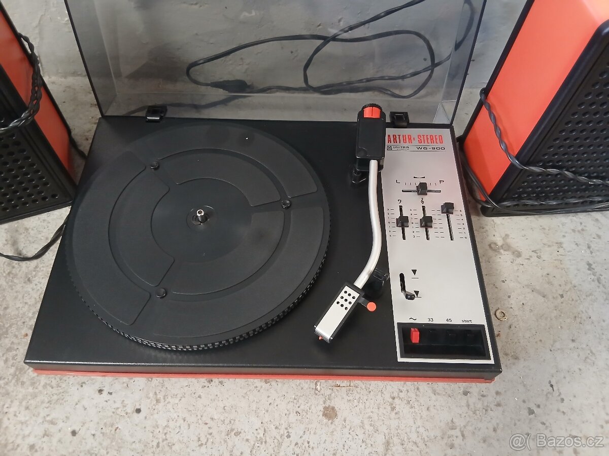 Starý gramofon - 3