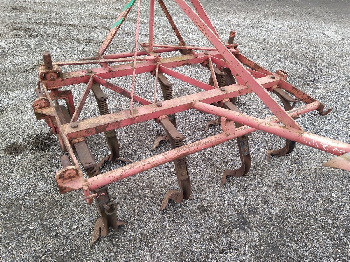 Radličkový kypřič do vinohradu, 7 radliček, záběr 1,3 m - 3