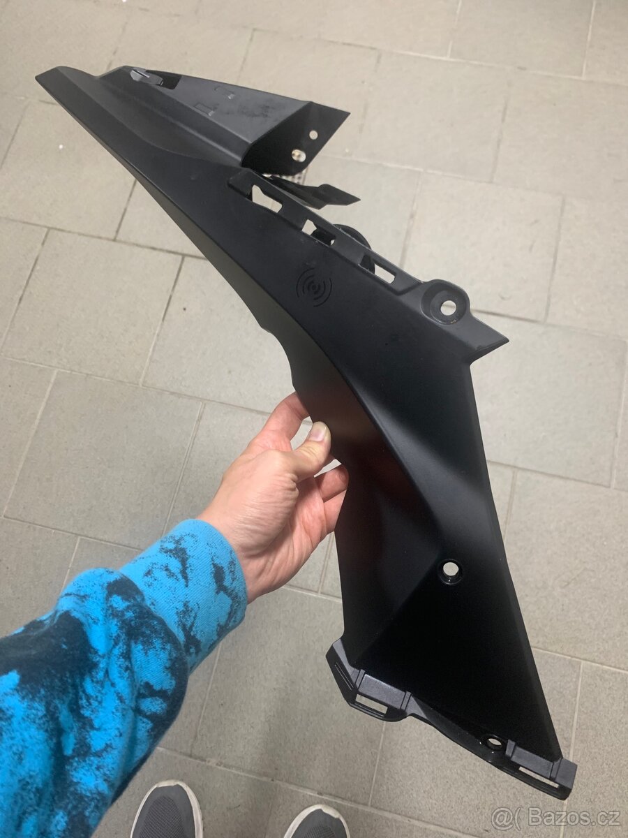 Plasty nádrže KTM Super Duke 1290 R - 3