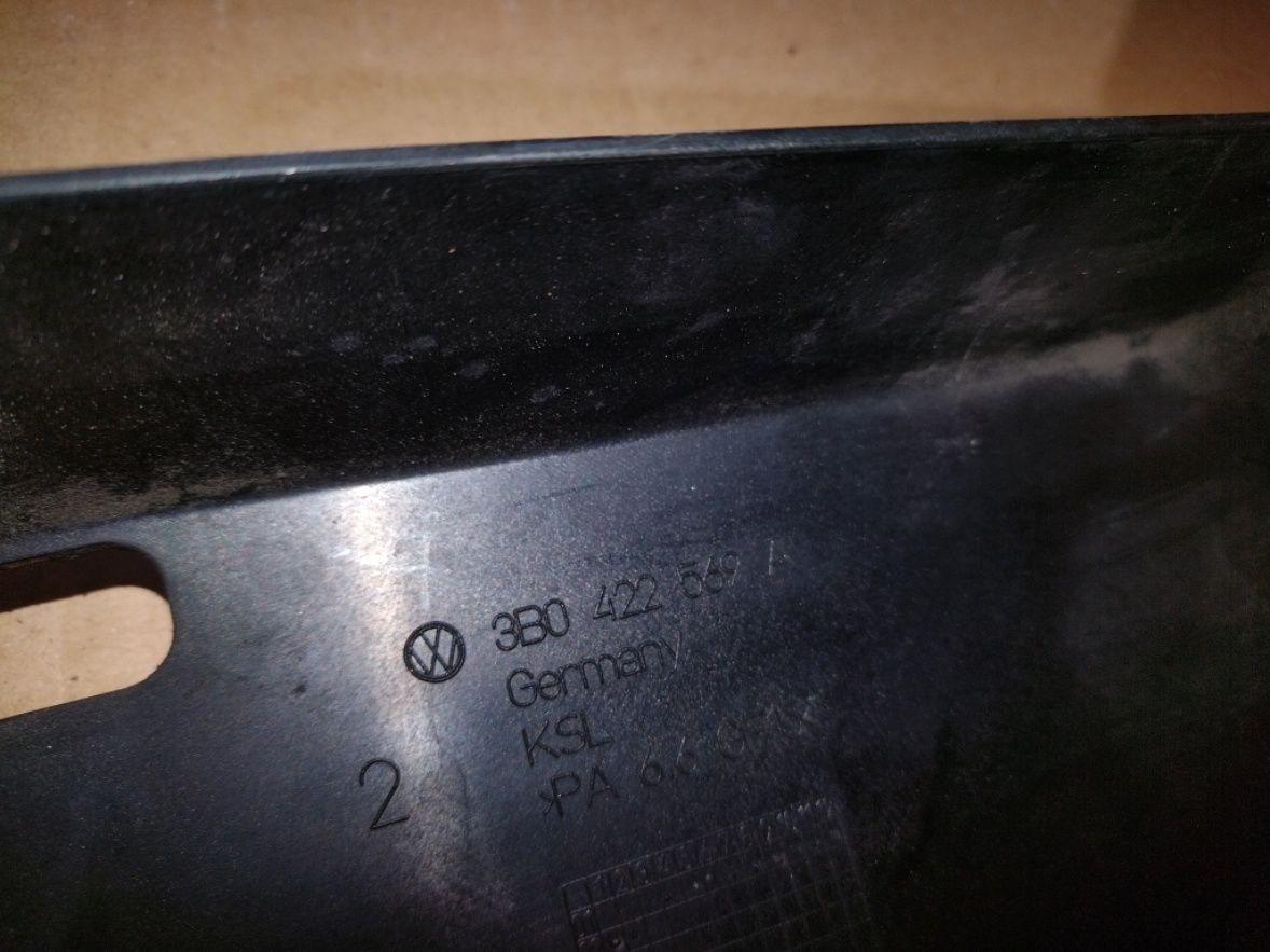 Passat B5.5 + Superb I-Kryt nádobky servořízení -3B0422569A - 3