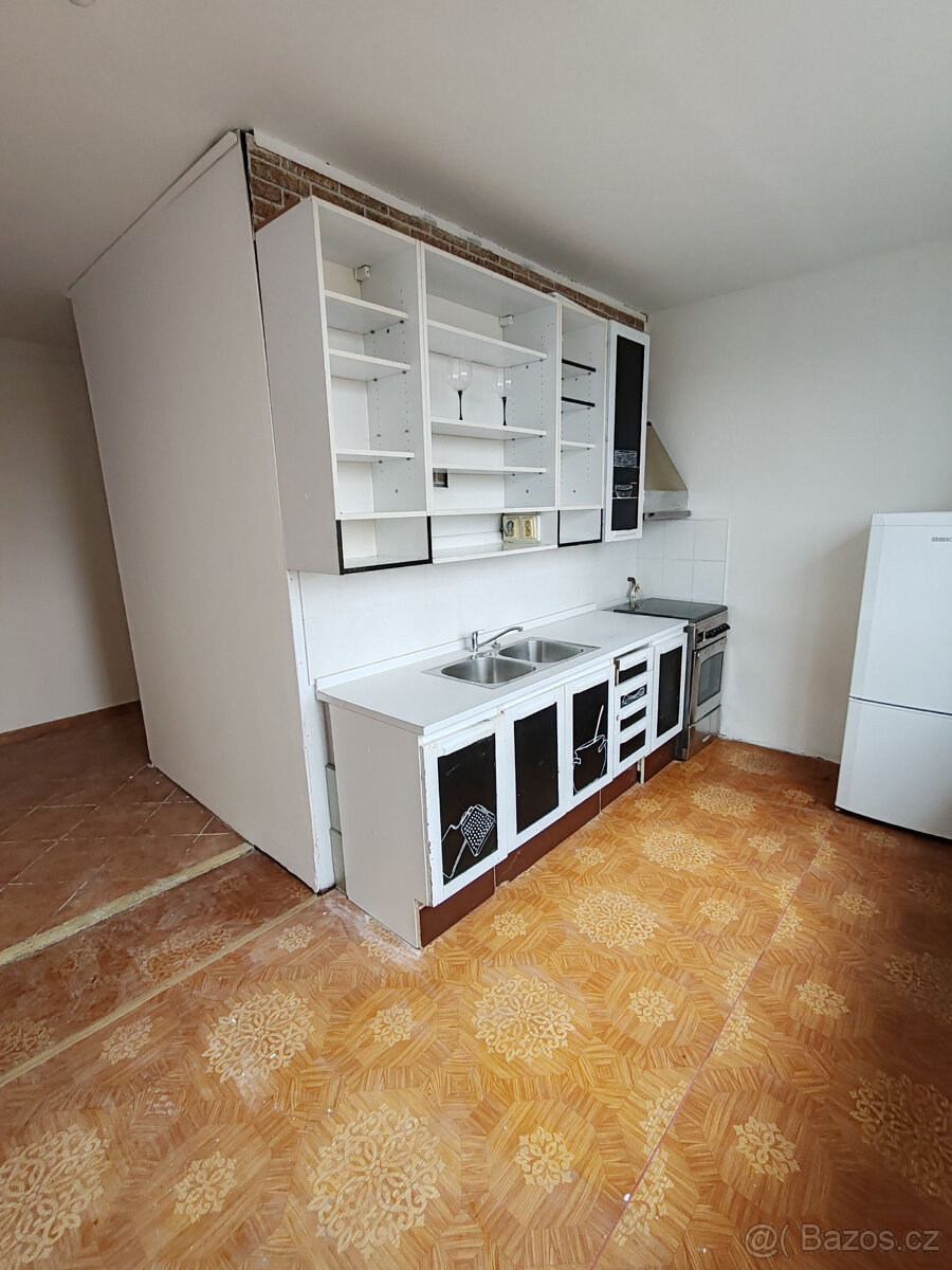 Byt 3+1 Přerov Předmostí-PŮVODNÍ STAV- NA REKONSTRUKCI - 3