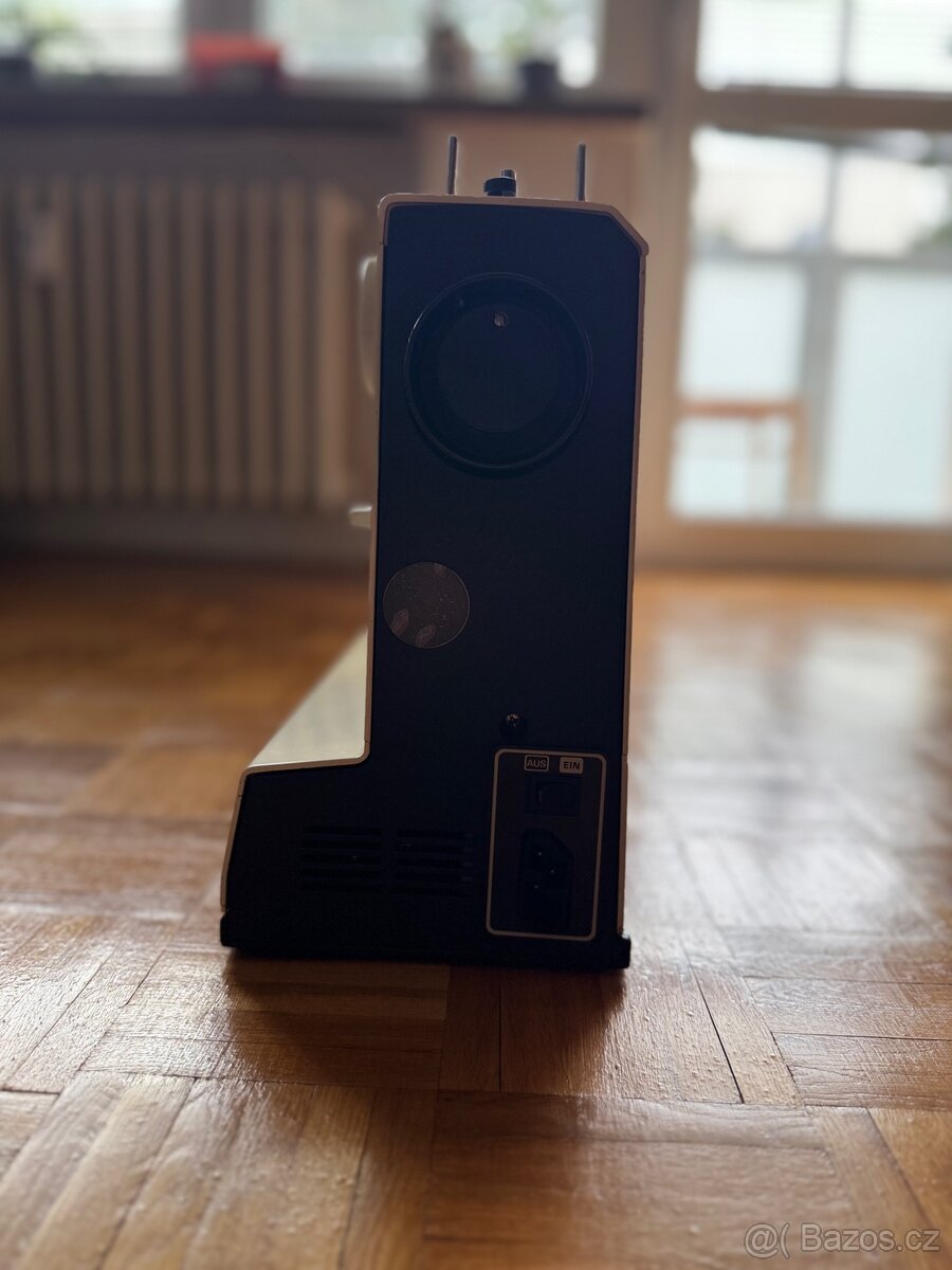 Šicí stroj - Toyota (s pedálem) - 3