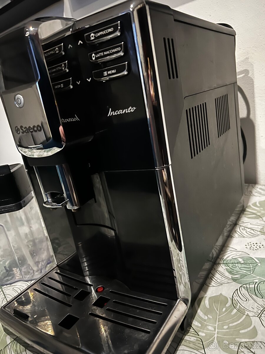 Automatický kávovar Saeco incanto 8916 - 3