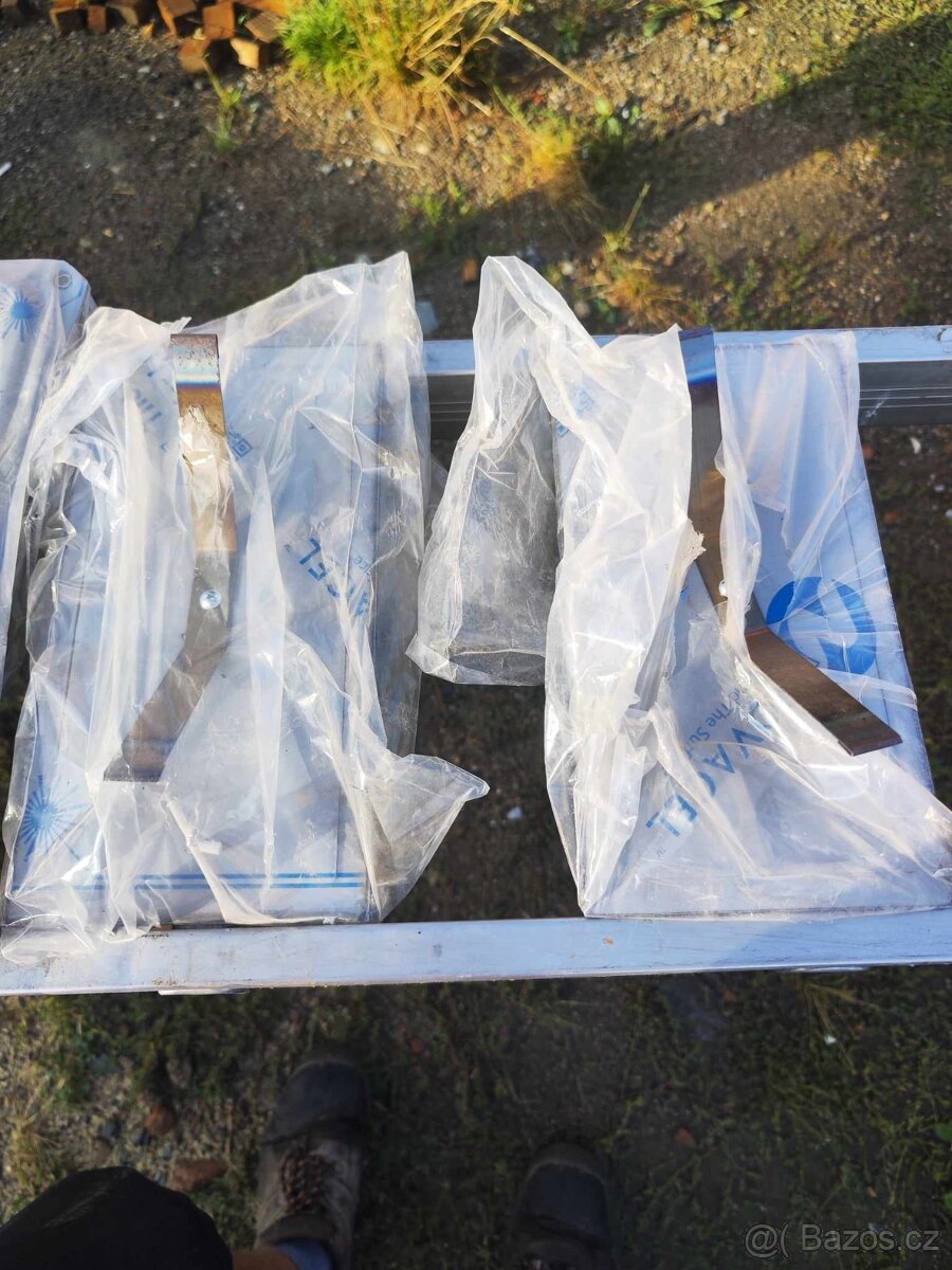 Komín - přebytečné tvárnice a příslušenství - 3