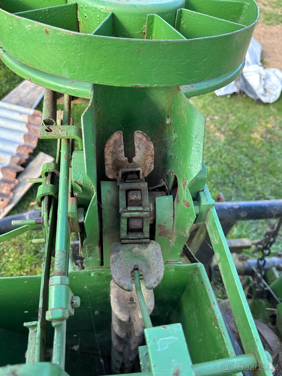 Prodám sazeč brambor - 3