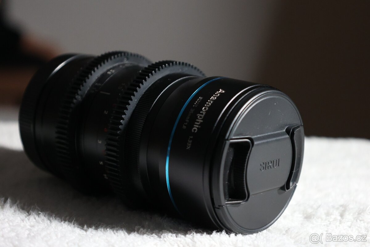 SIRUI 1.33x S35 Series Anamorphic Lens - RF MOUNT - 3