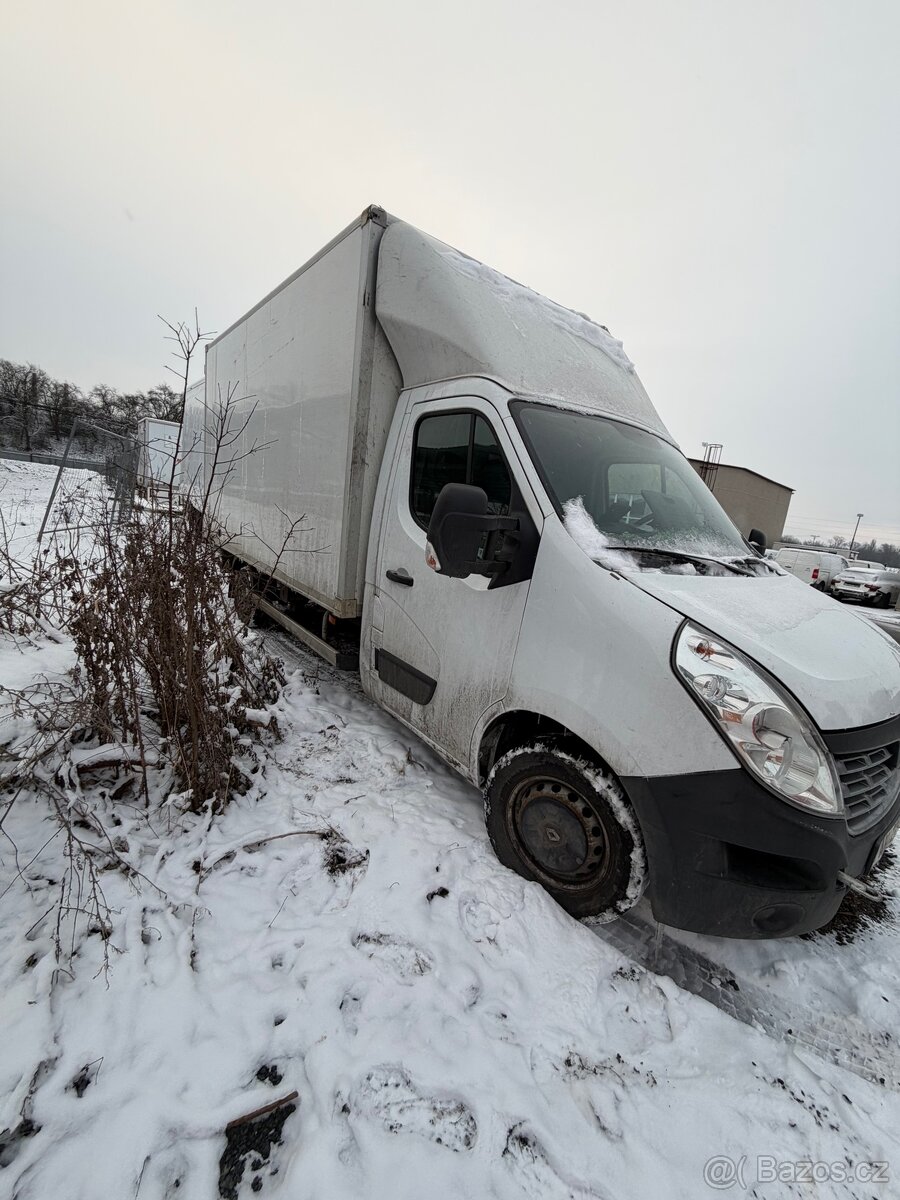 Na opravu Renault Master 2.3 - 3