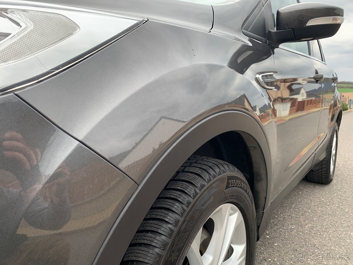 Ford Kuga 1.5 110kw Titanium (bez DPH 296.694,-) - 3