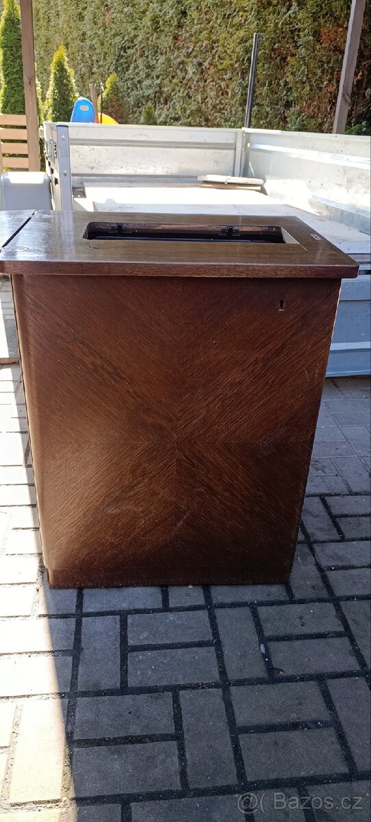 Starožitný šicí stroj - 3