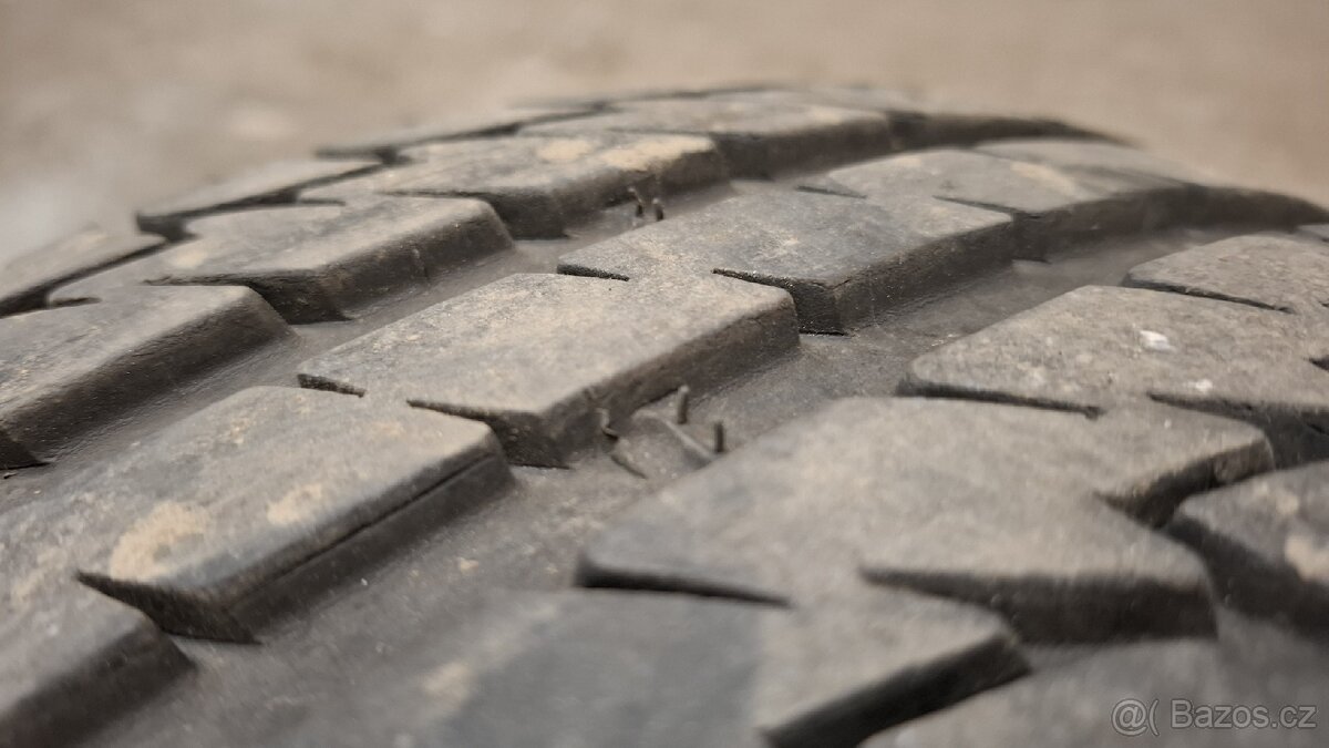 Pneu 185/55/15 léto - 3