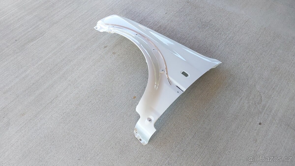 Suzuki Jimny – Blatník LP bilý - 3