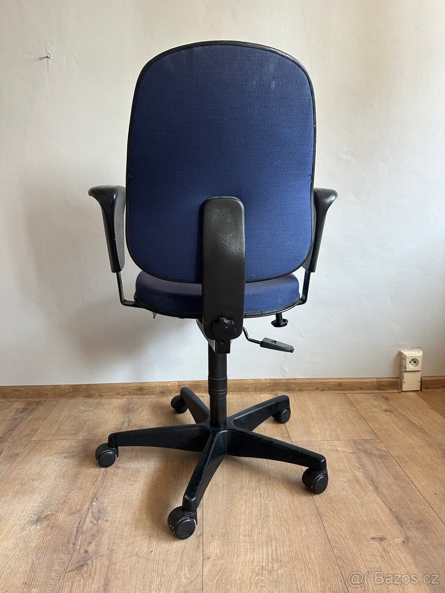 Kancelářské křeslo - 3