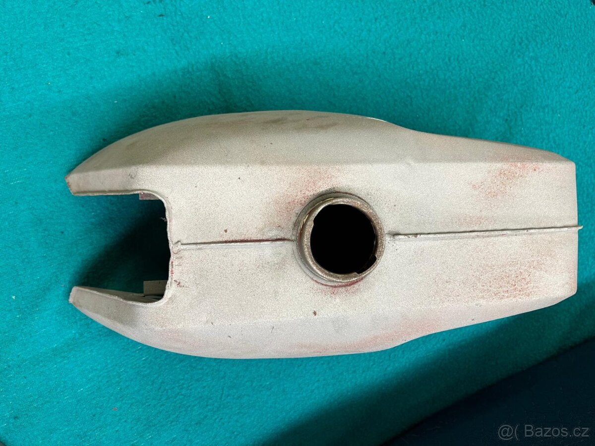 Jawa Bizon nádrž - 3