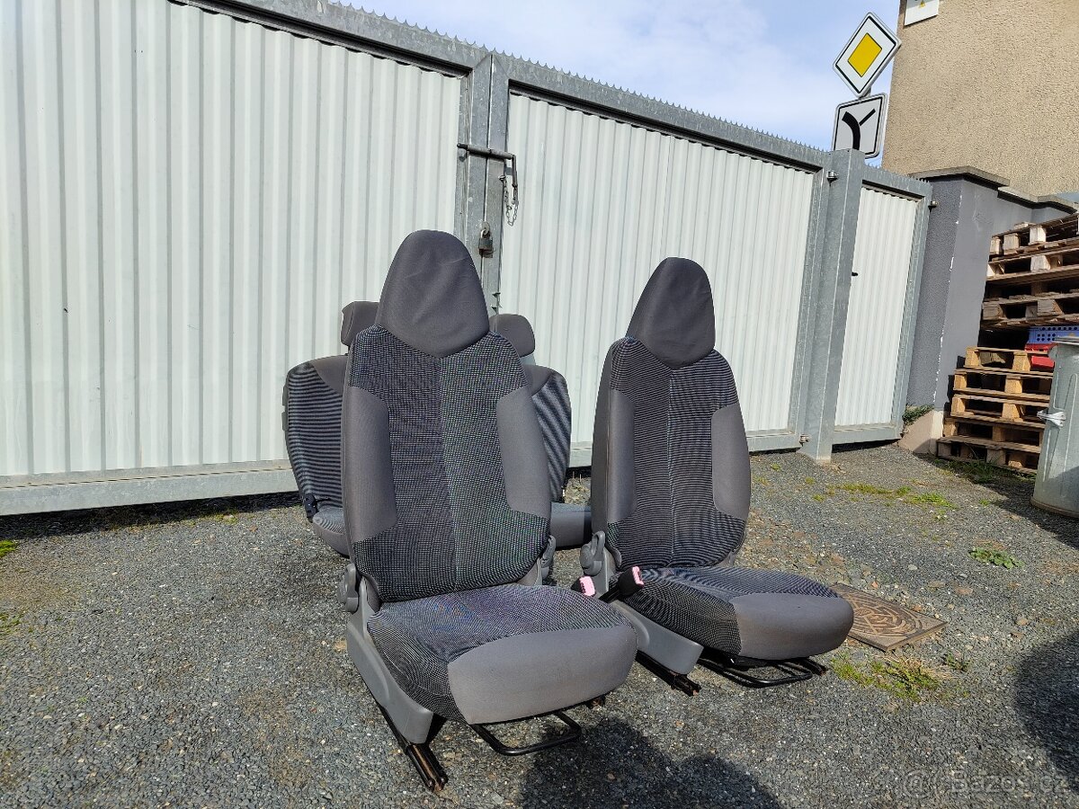 Sedačky Peugeot 107 - 3 dveřový - 3