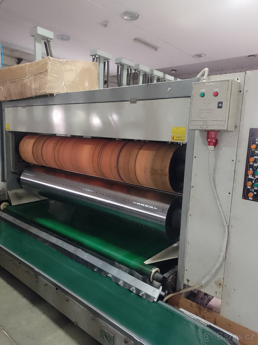 4 farebné flexo slotter rotation cutting stacker - 3