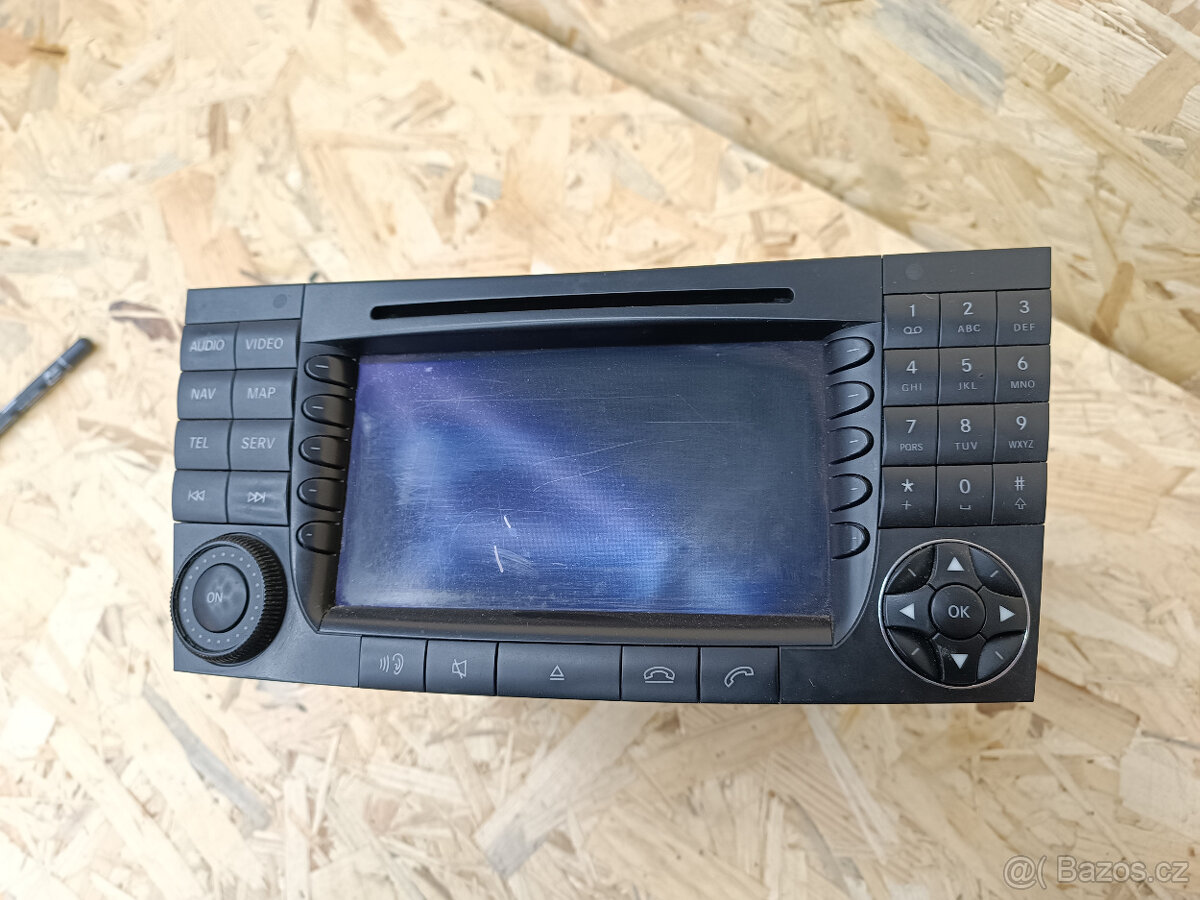 autorádio MB CLS W219 - 3