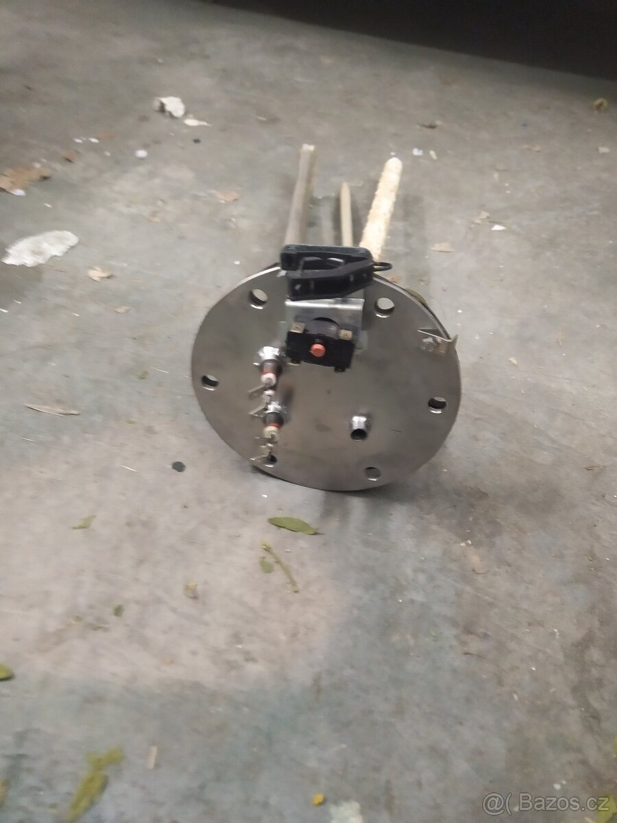Příruba - 3