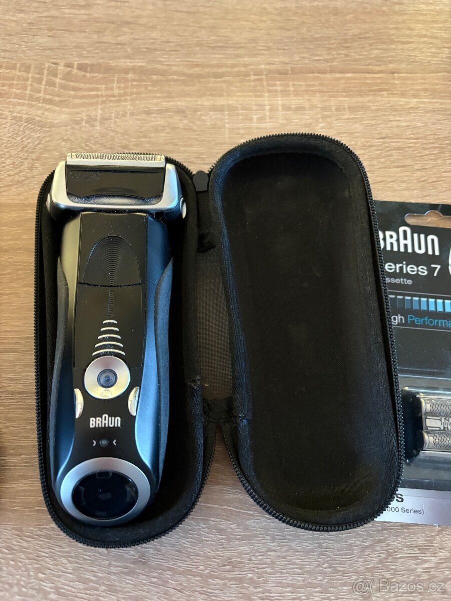 Holicí strojek Braun 7 PC 280,- EUR + 45,- EUR planžeta - 3