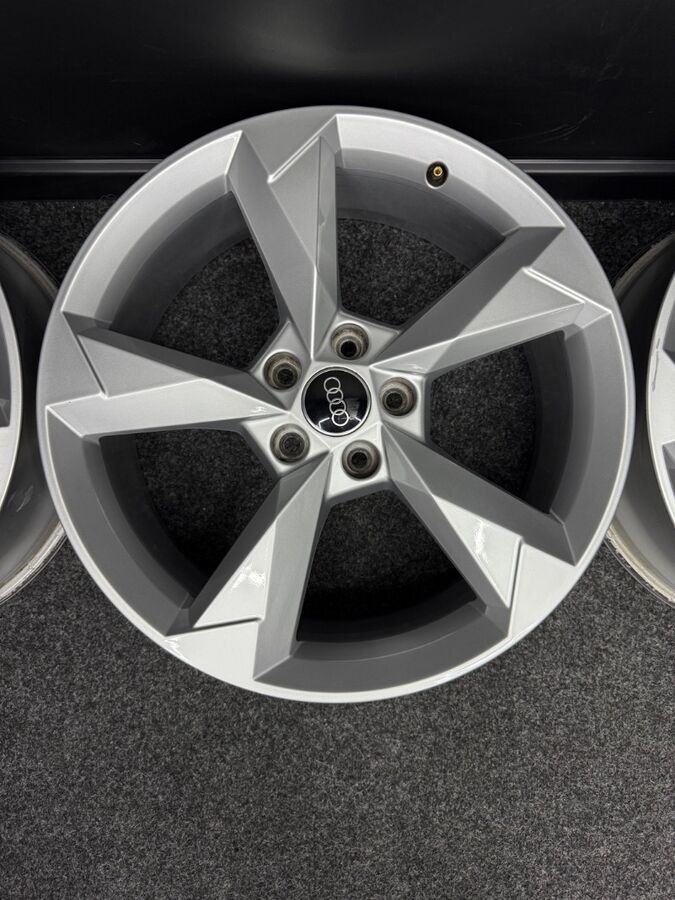 Alu Audi Q3 5x112 19” - 3