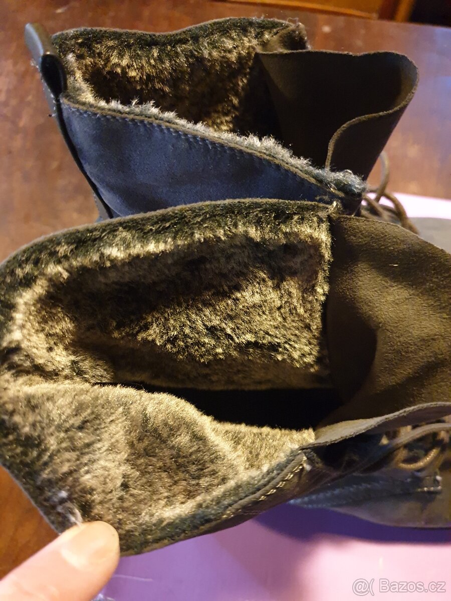 DÁMSKÉ KOTNÍKOVÉ BOTY S KOŽÍŠKEM vel.39 - 3