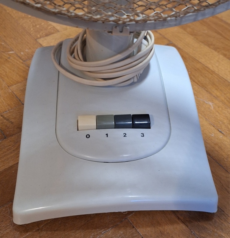 Prodám stolní i nástěnný ventilátor Delos CVE-030 - 3