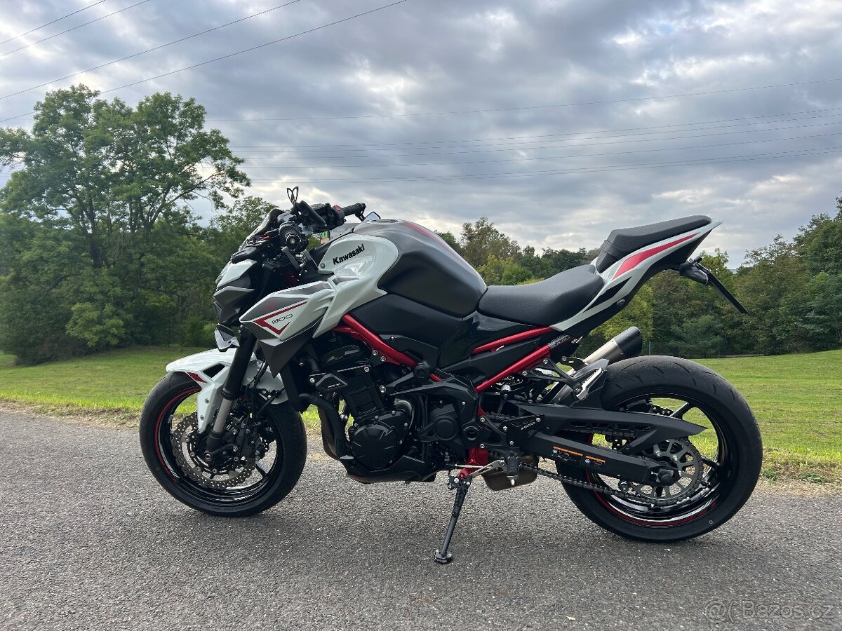 Kawasaki Z900 (2022) - 3