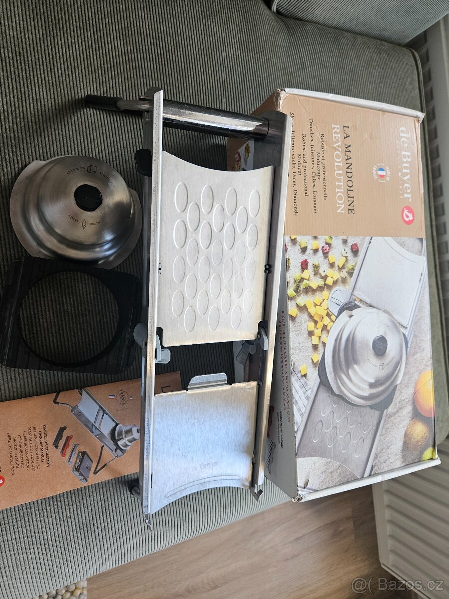 Nerezový kráječ / mandolína de Buyer Revolution - 3