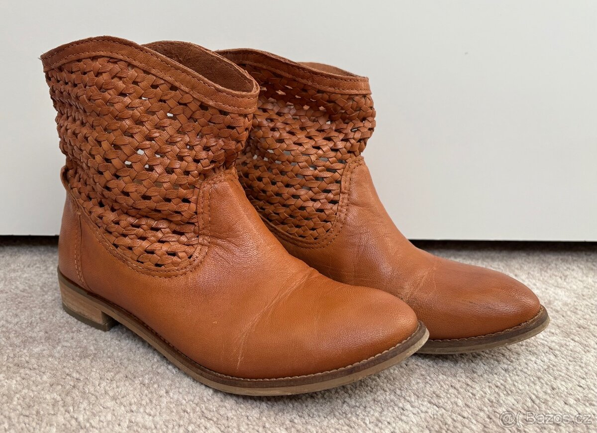 Damske kotnikove boty zn.Levi’s - 3