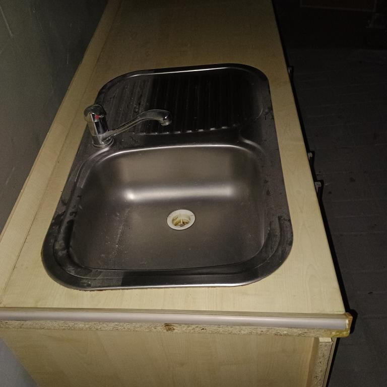 Kuchyňská linka se dřezem, baterie - 3