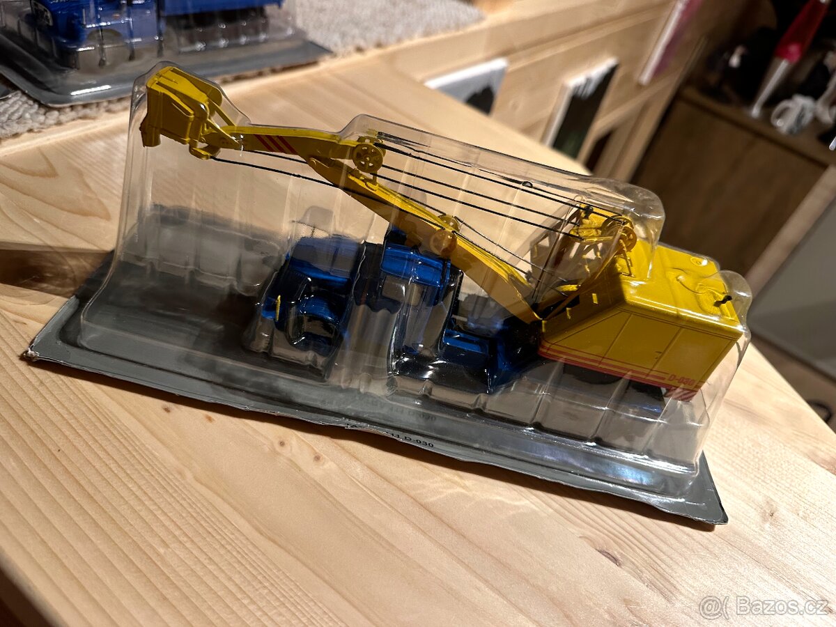 Prodám 3 ks CZ modelů Deagostini - 3