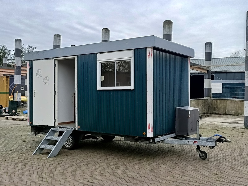 pojizdná stavební buňka s wc - 3