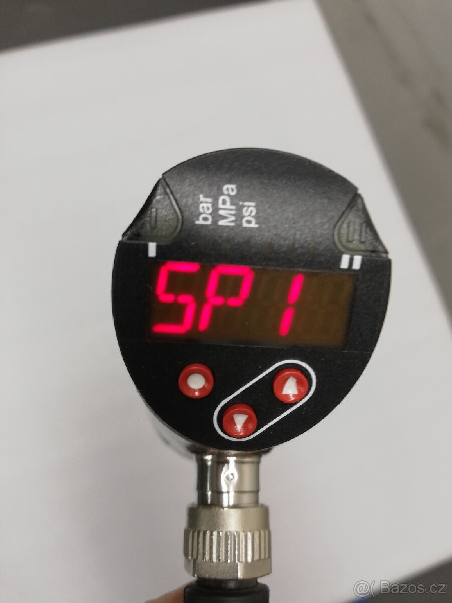 PS1 tlakový spínač - 3