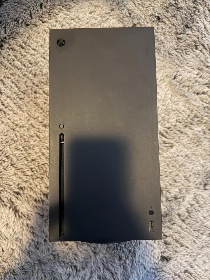 XBOX Series X 1TB - jako nový - 3