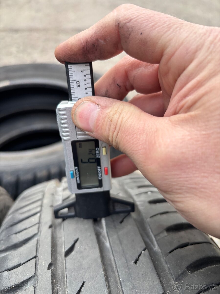 2x 175/65/14 letni pneu Continental - 3