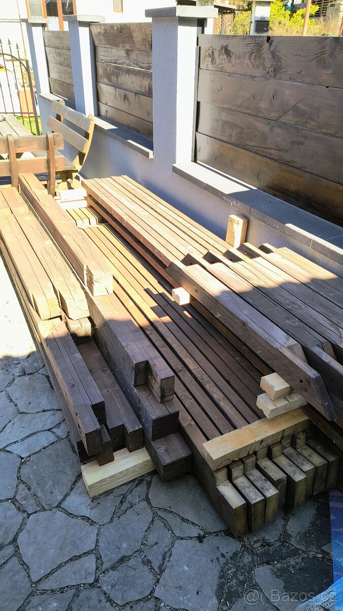 Dřevo z pergoly - 3