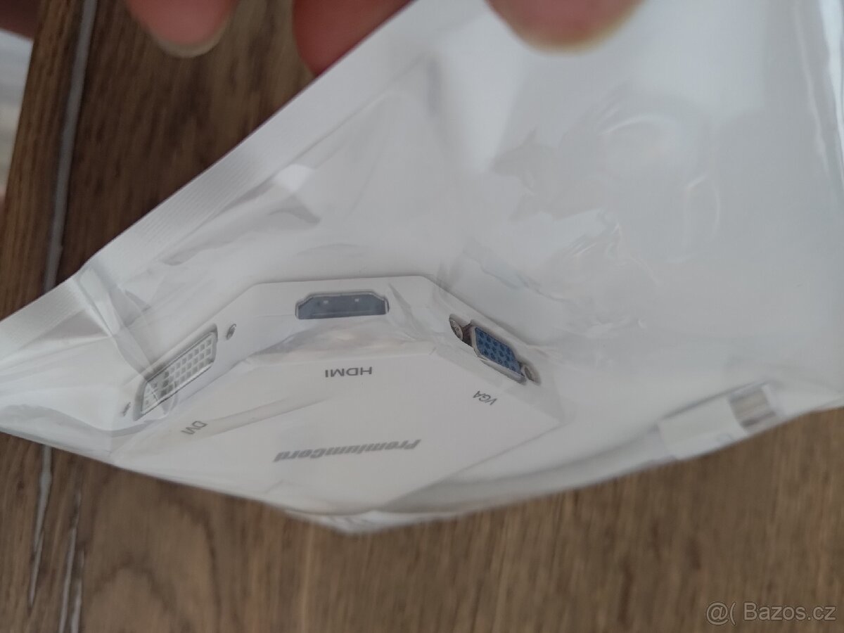 Redukce mDP -> HDMI, DVI, VGA - 3