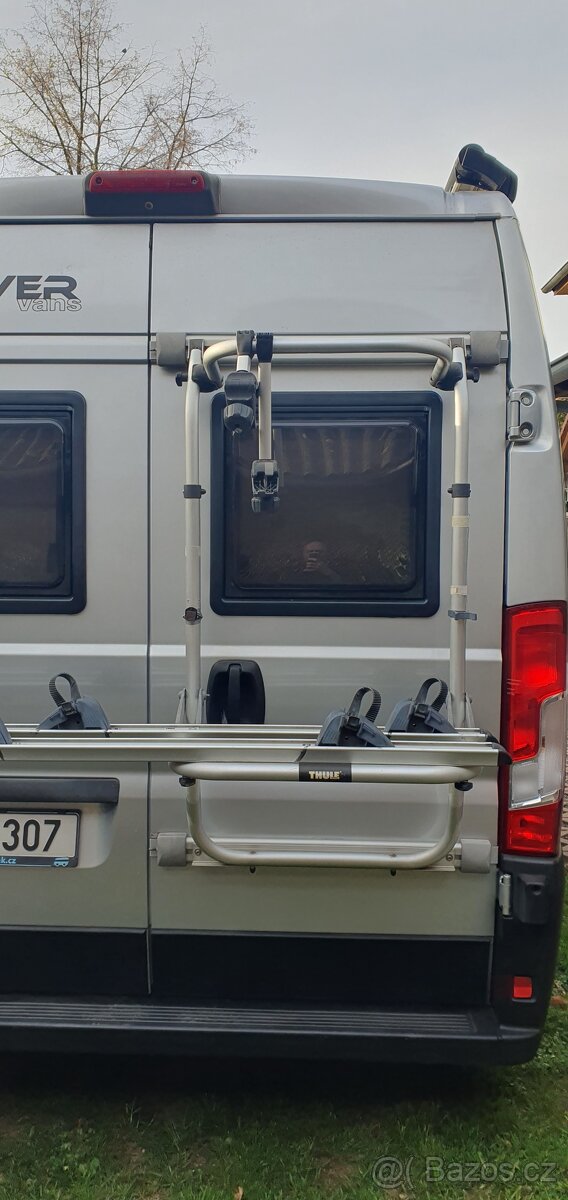 Nosič kol Thule - 3