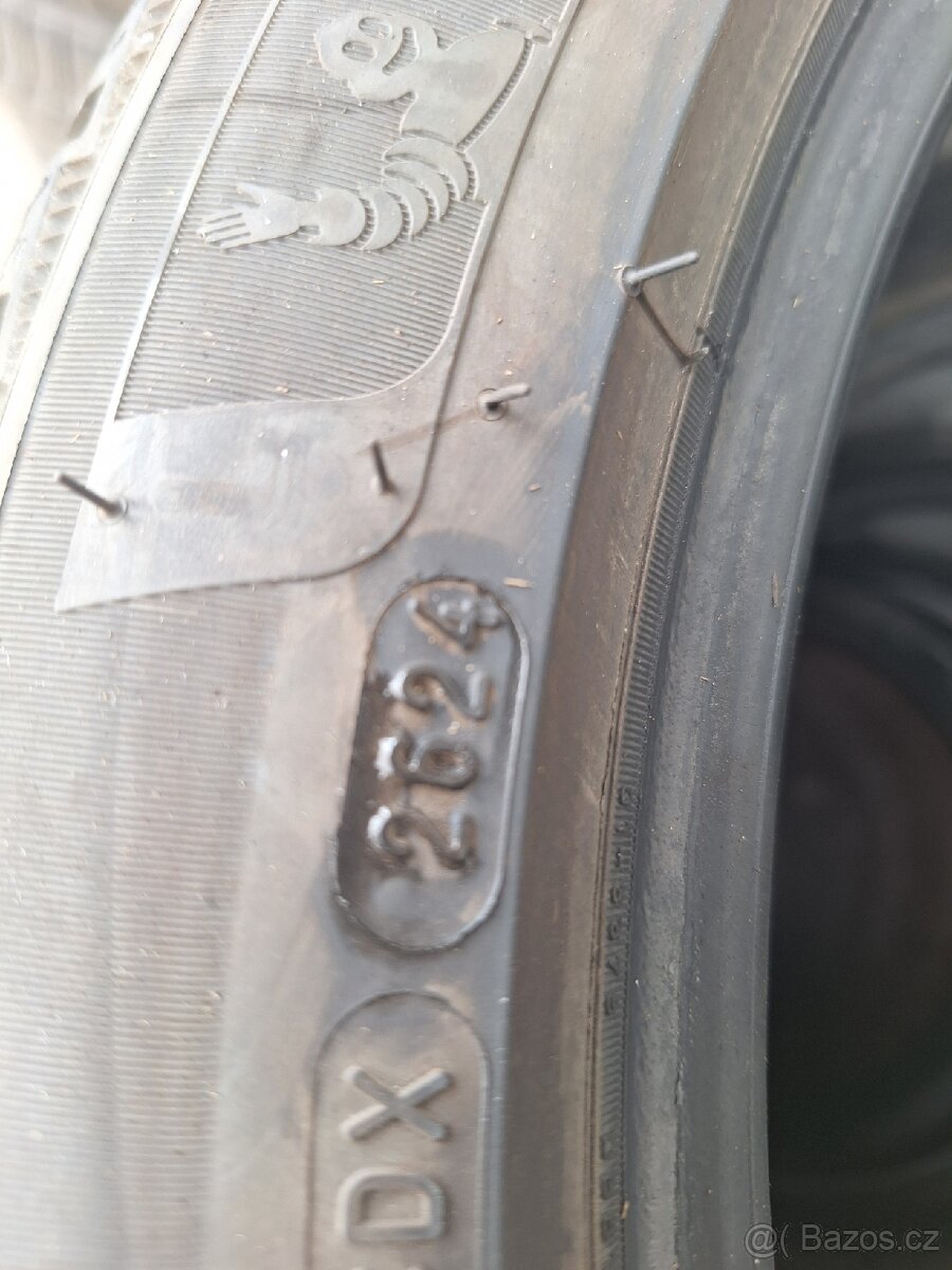 235/45R18 Michelin A7 - 3