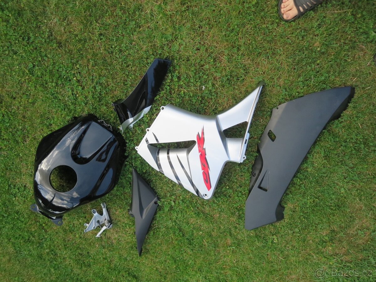 Honda CBR600RR PC37 - díly pravého boku - 3