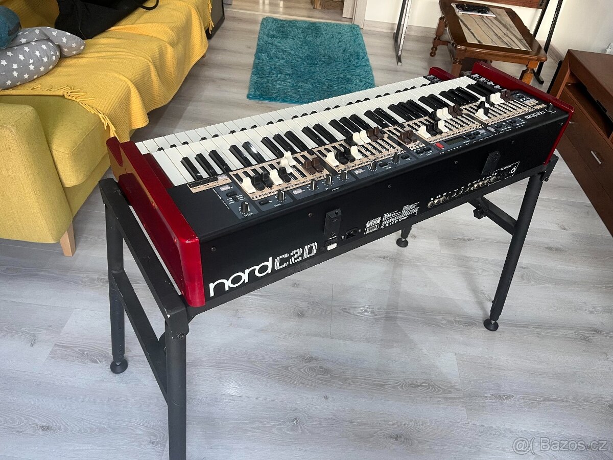 NORD C2D (Hammond klon) - 3