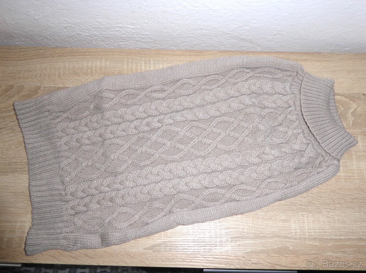 Oblečky : trička, teplá vesta, svetřík - 3