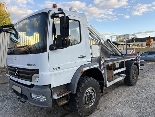 Mercedes-Benz ATEGO 918 AF s hydraulickou plošinou Inreka - 3