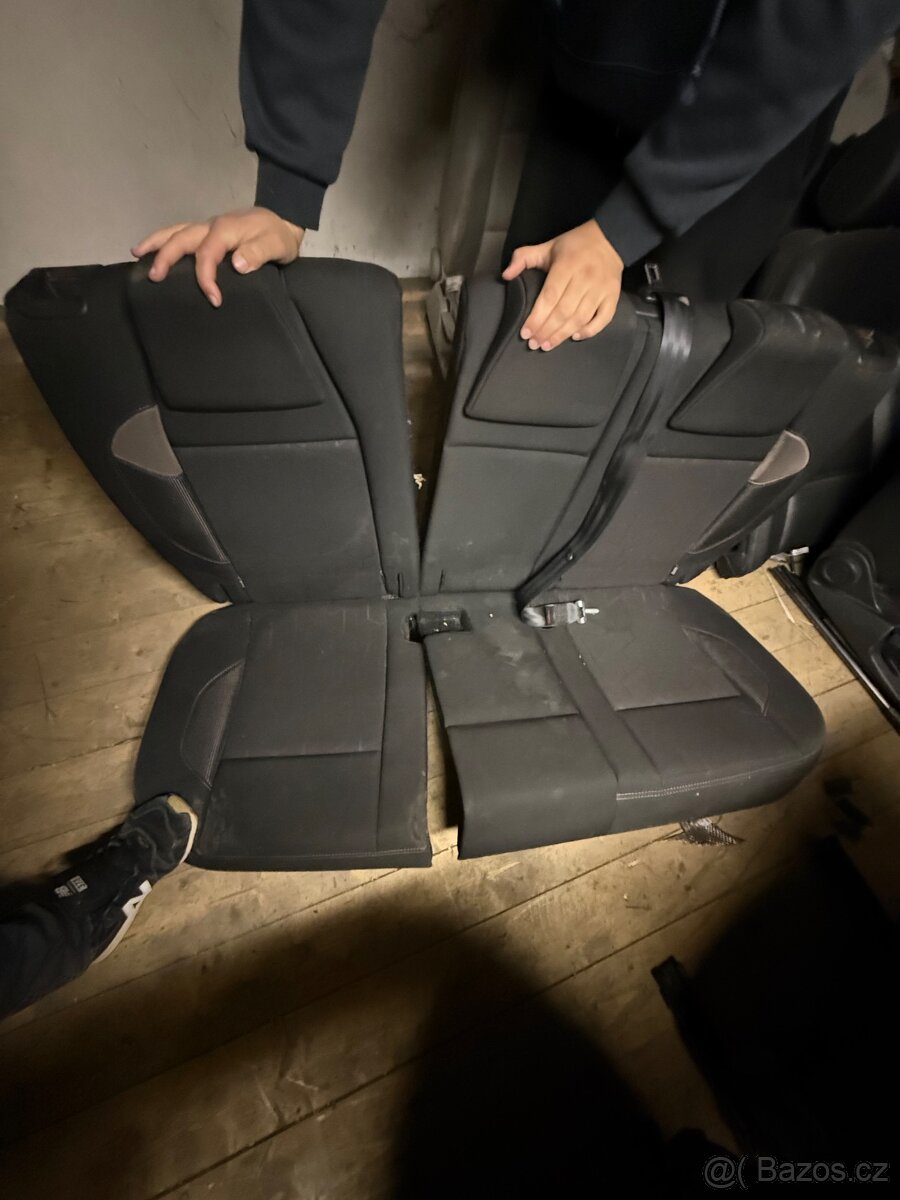 Prodám sedačky Peugeot 2008 rok 2013-2018 - 3