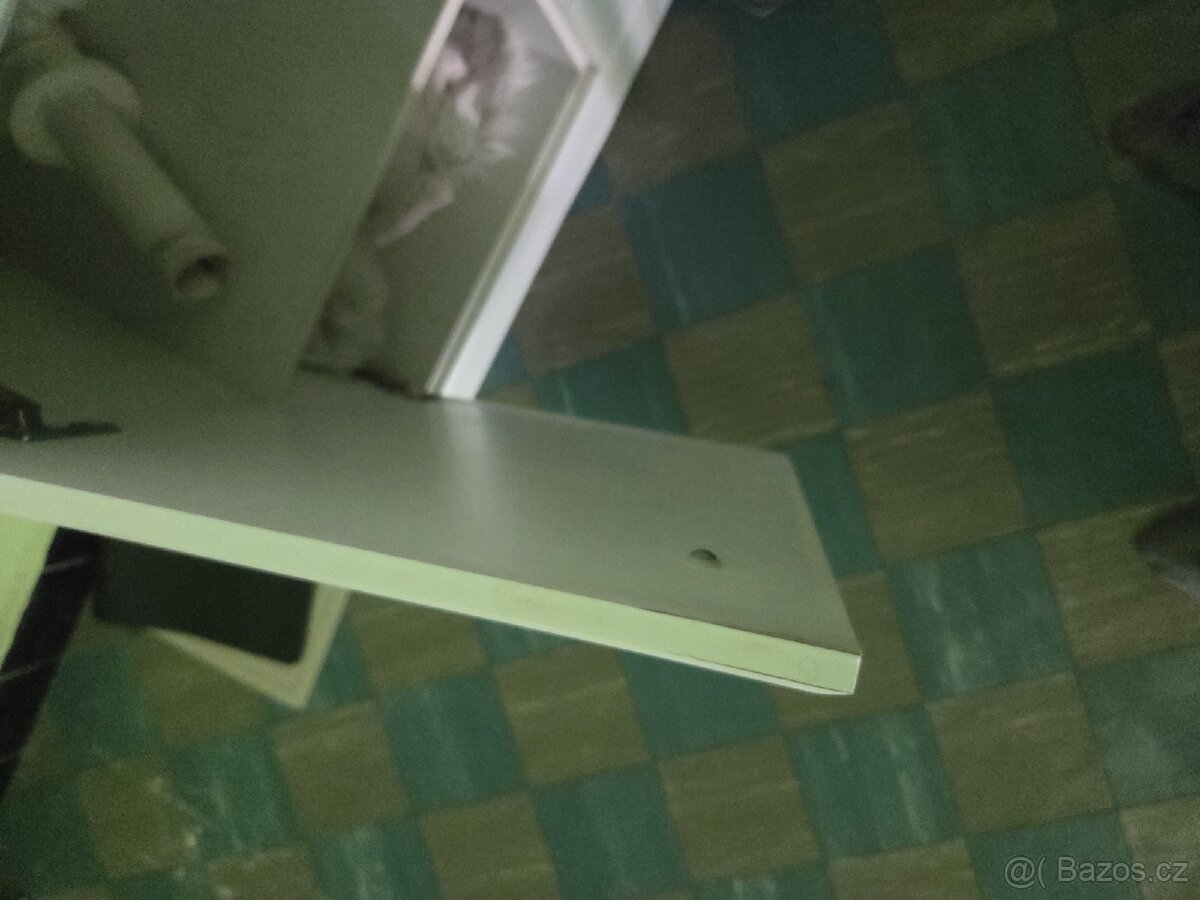 Skříňka s umyvadle - 3