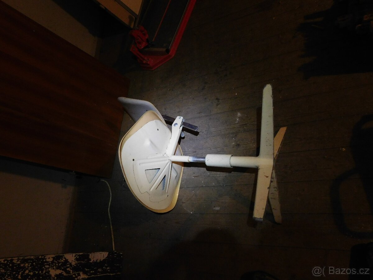 Zdravotnická židle otočná - 3