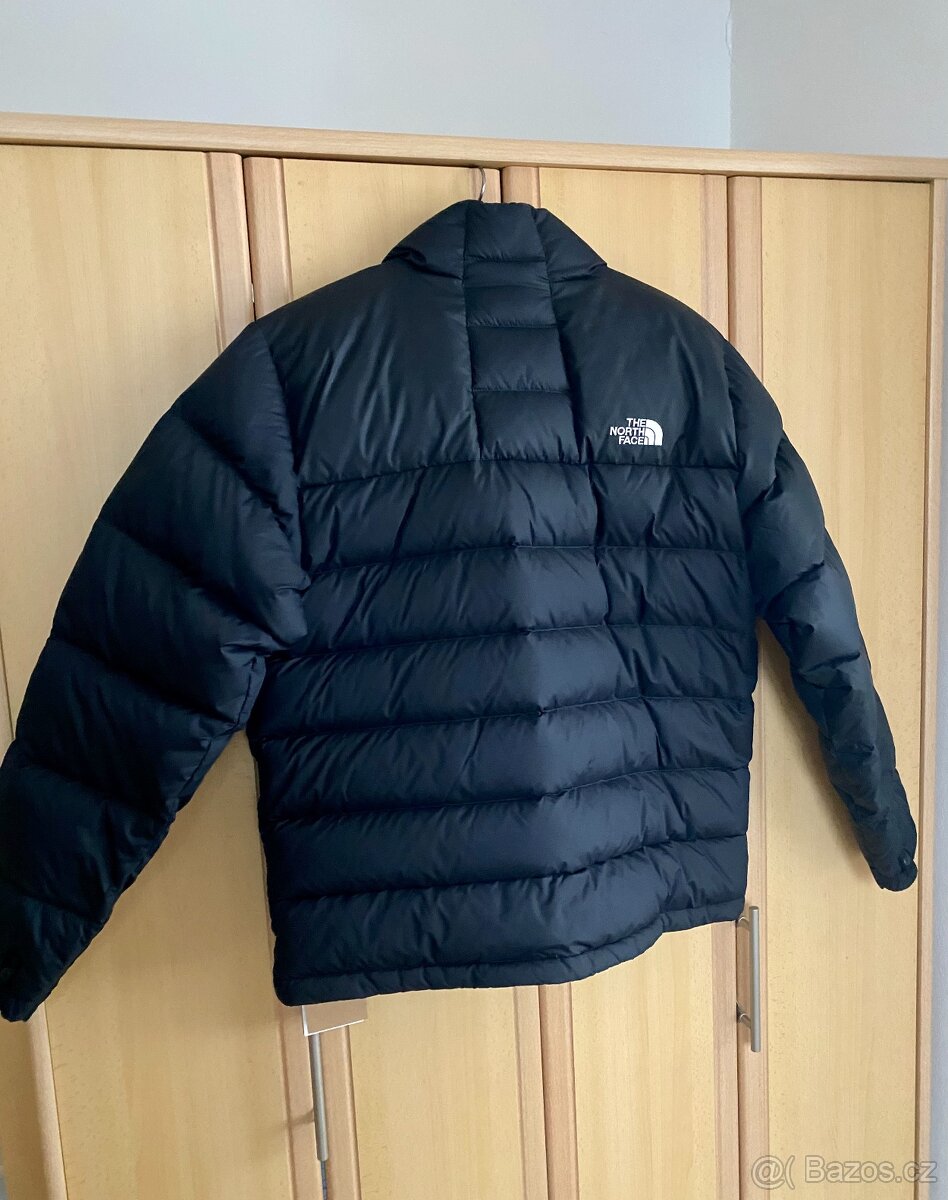 The North Face 700 černá péřová bunda - 3